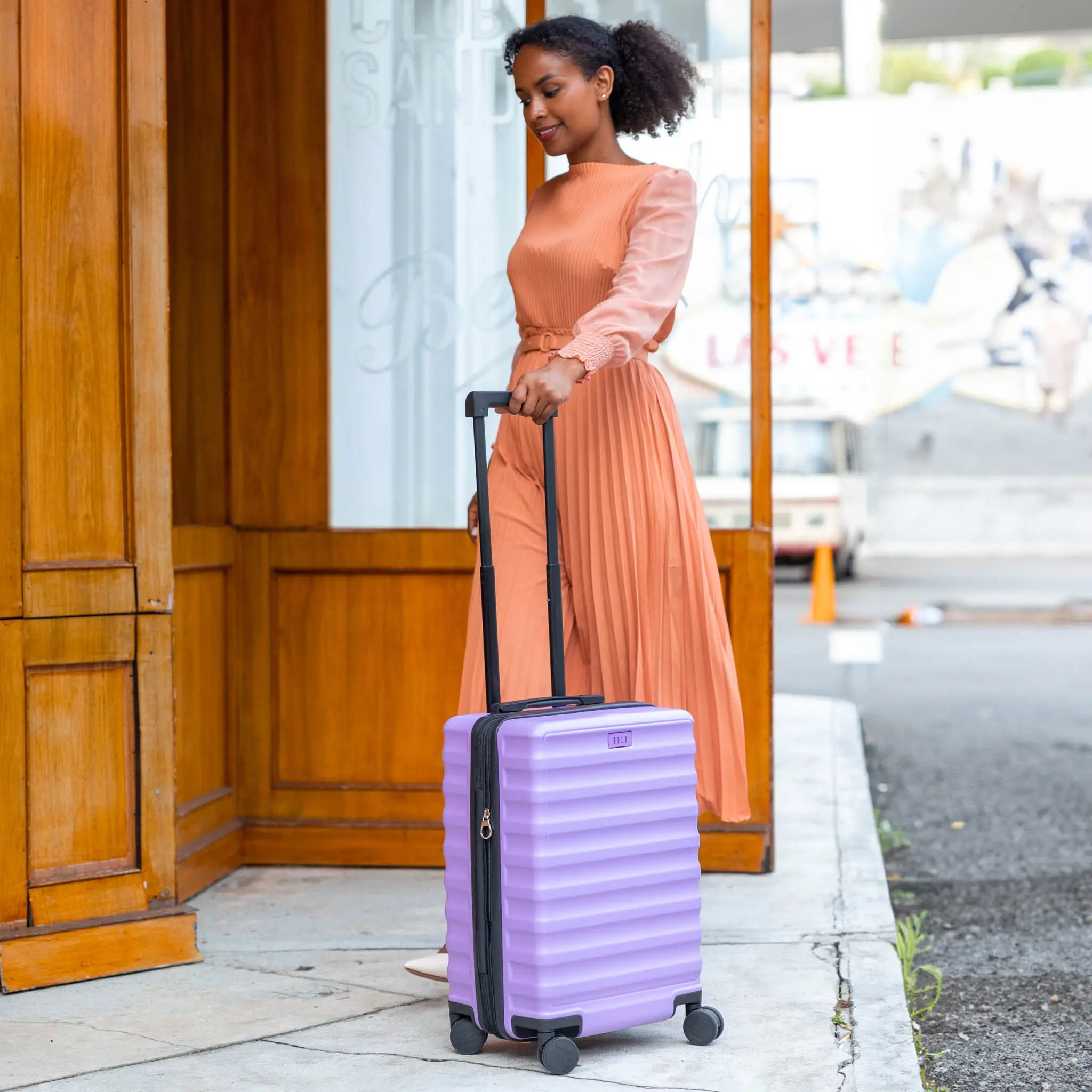 Excursion Chic Luggage Set