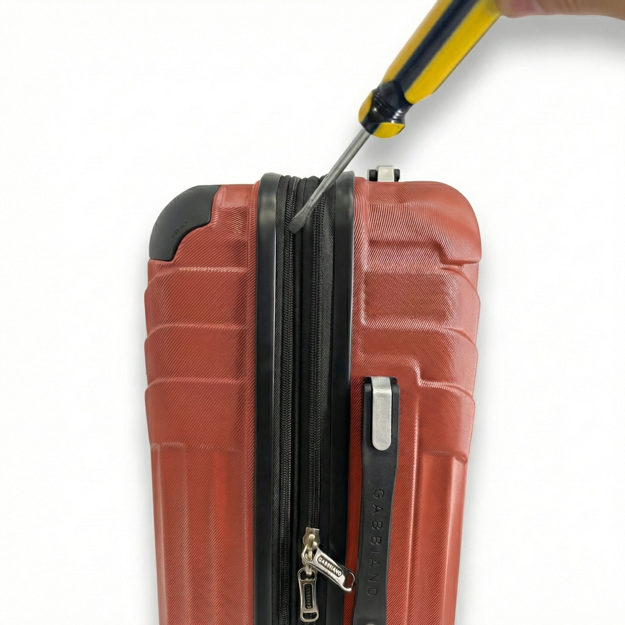 Gabbiano Legend 22" Expandable Carry-On 8 Wheel Spinner Luggage