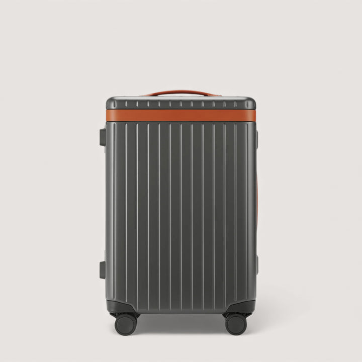 Carl Friedrik Hybrid Hardside Spinner