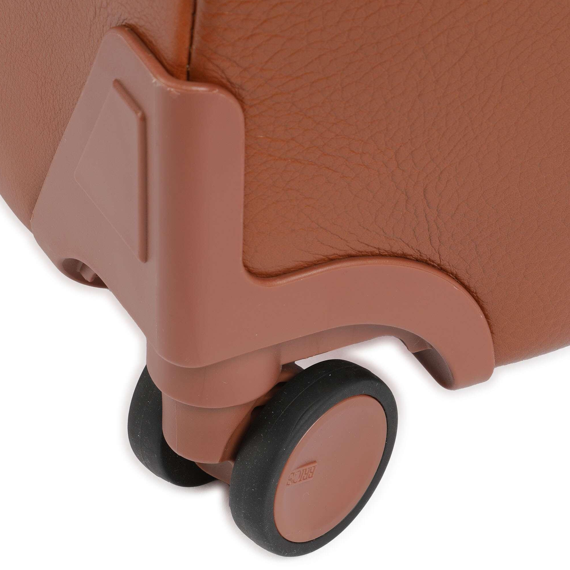 Brics Life Pelle Spinner 21"