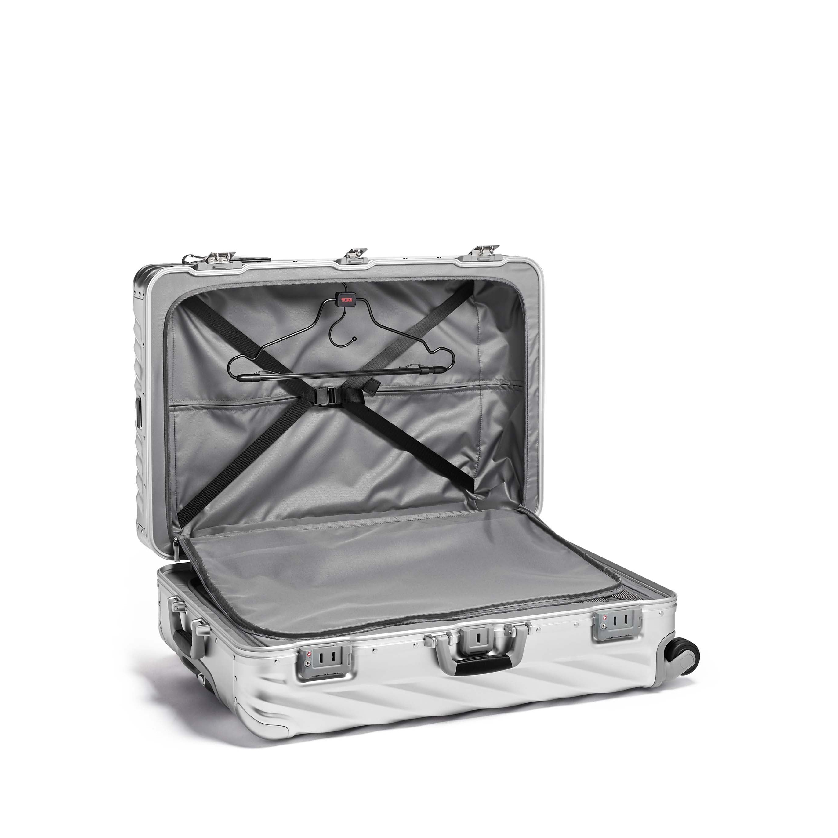 Tumi 19 Degree Aluminum Extended Trip Expandable P/C