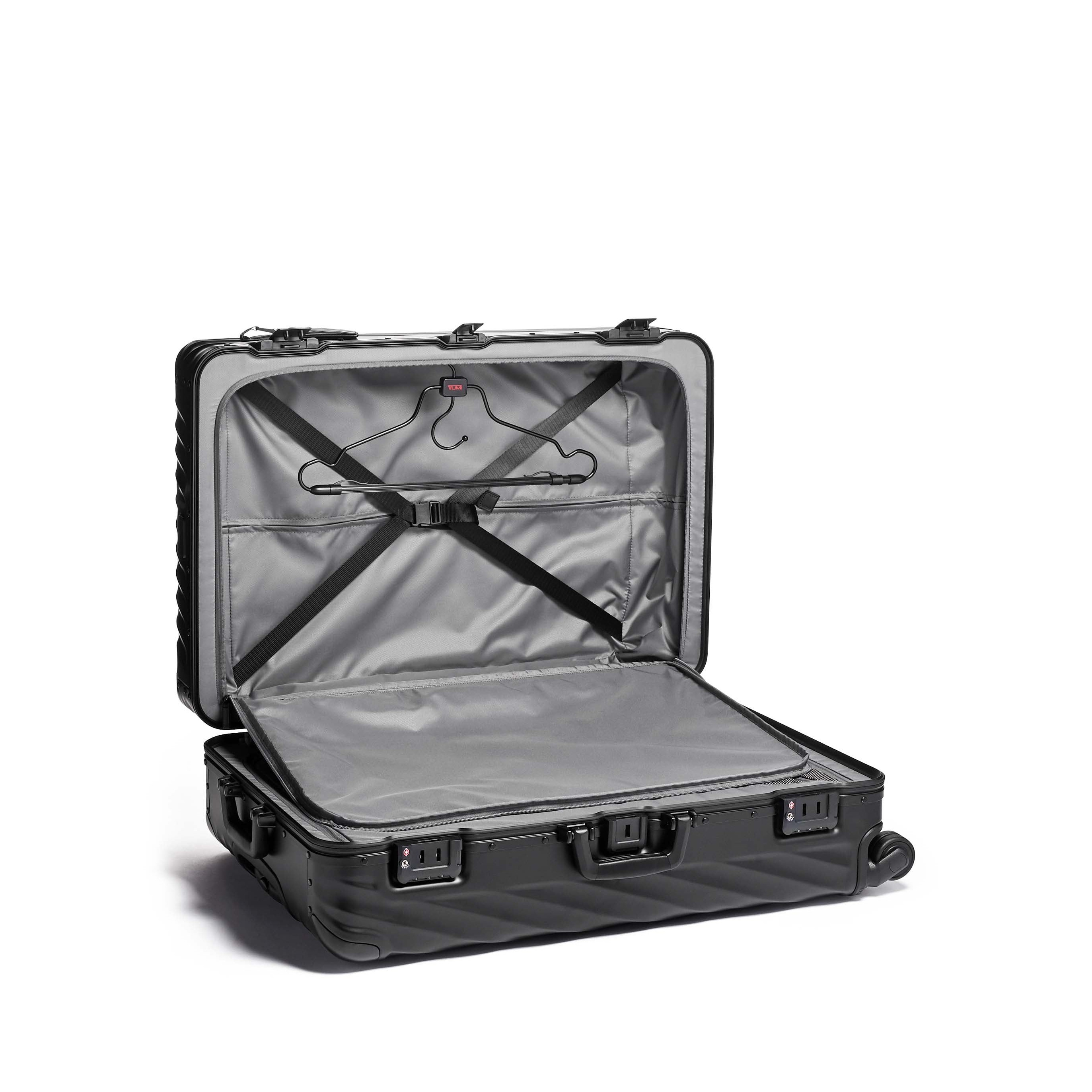 Tumi 19 Degree Aluminum Extended Trip Expandable P/C