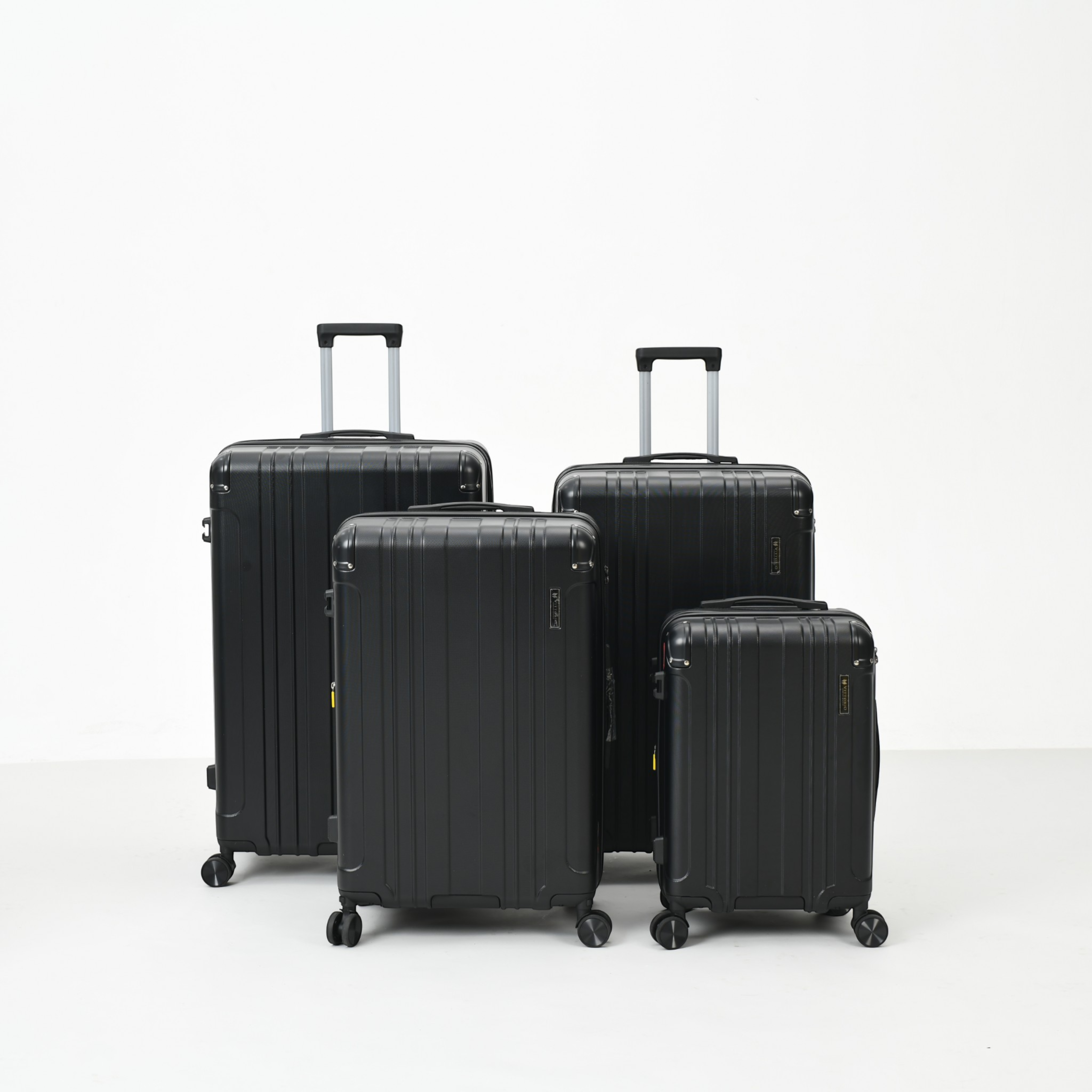Vittorio Rome Hardshell Luggage - 4 Pc Set