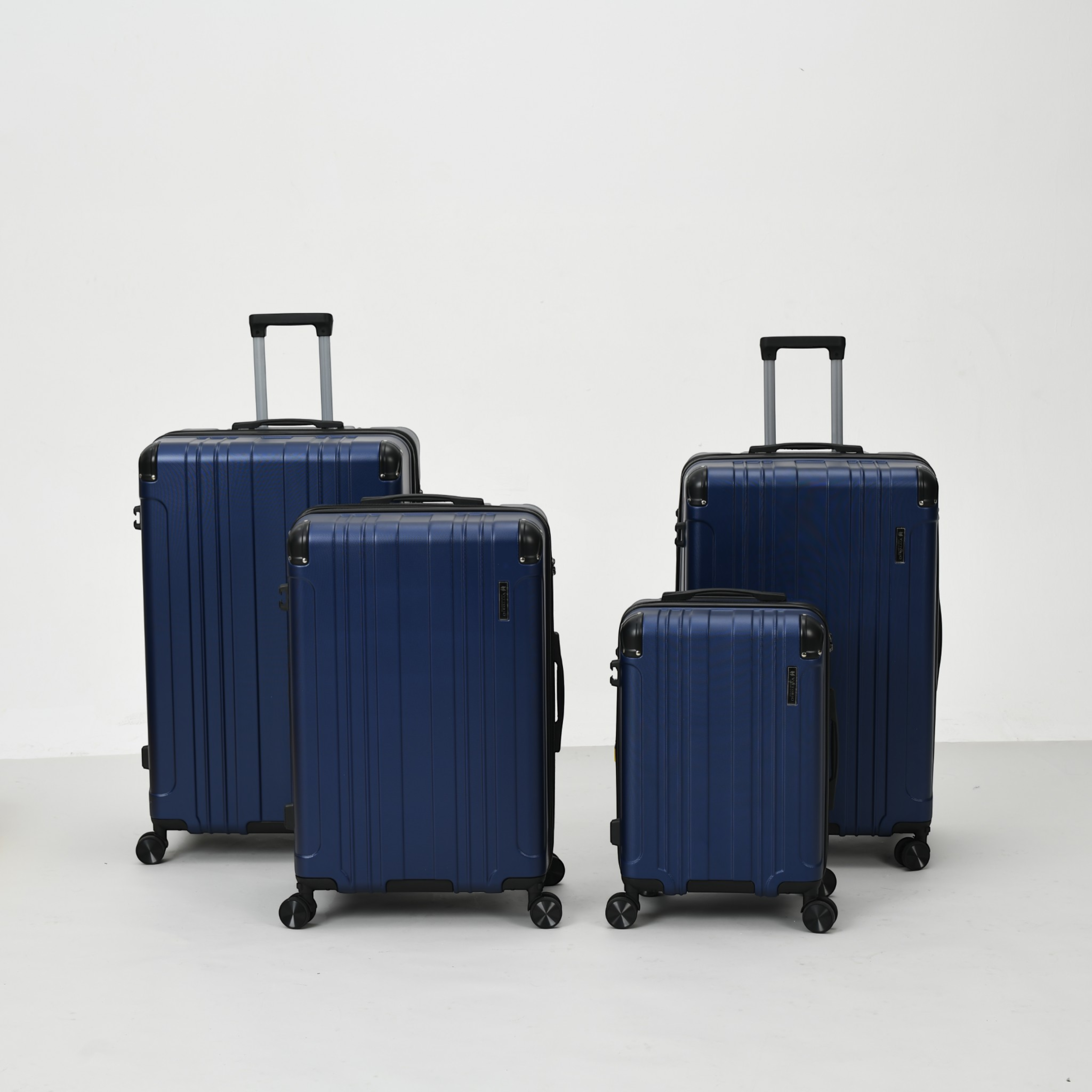 Vittorio Rome Hardshell Luggage - 4 Pc Set