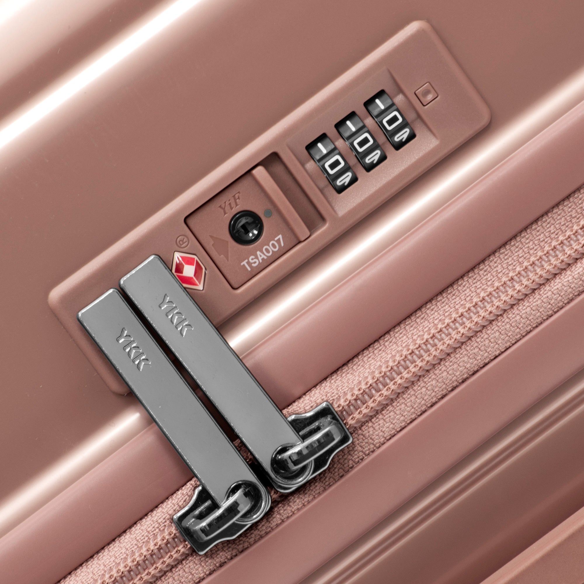 Ultimax II Medium Trunk