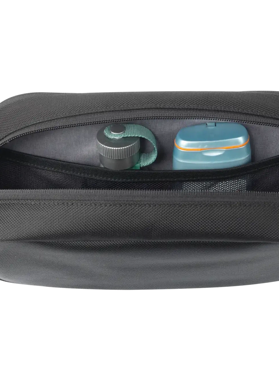 Victorinox Werks Traveler 6.0 Toiletry Kit