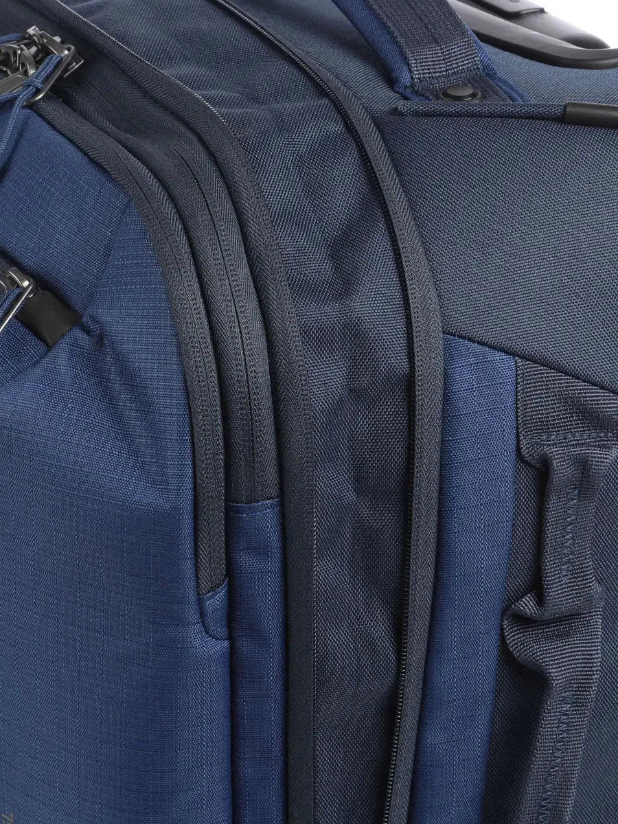 Eagle Creek Expanse 4 Wheeled International Carry-On