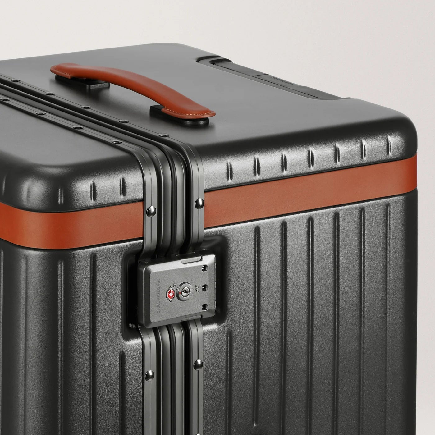 Carl Friedrik Hybrid The Trunk