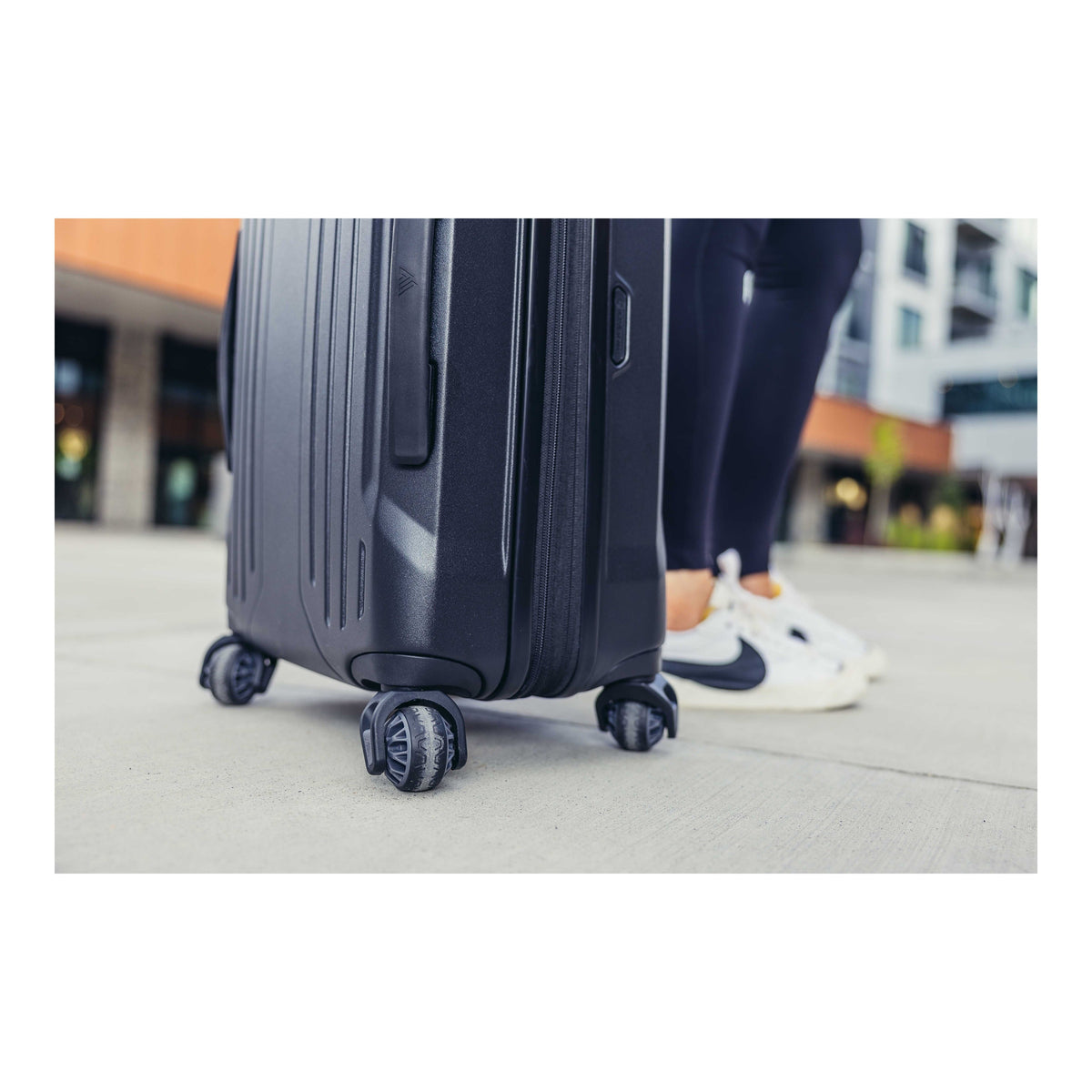 Gregory Quadro Pro Carry-On 22" Optic Black DETAIL-3