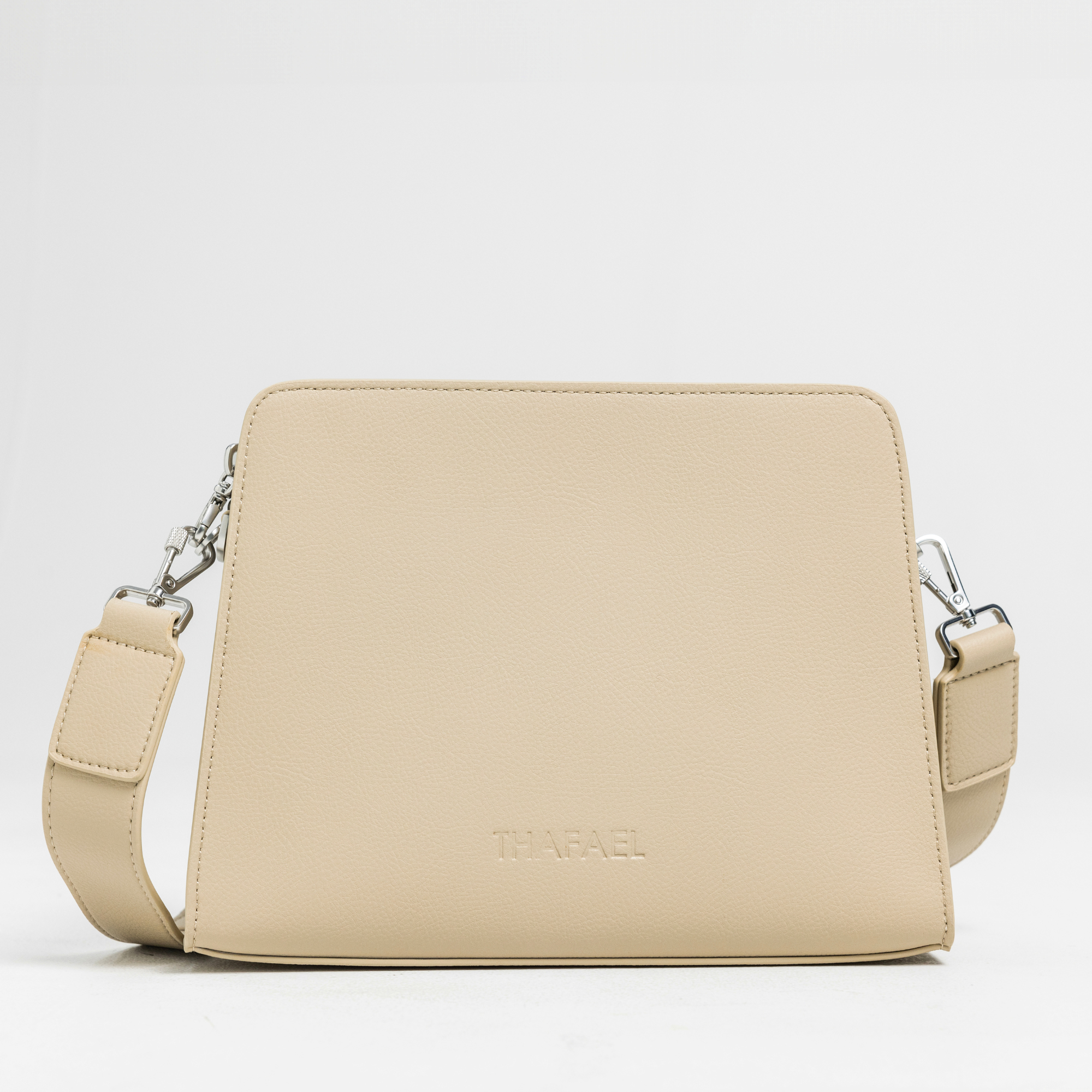 La Trotteuse Crossbody Travel Bag- Anti-theft, Sleek (NEW)