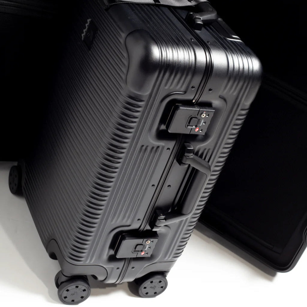 AIDAN Carry On | The Signature Series S "Advanced"