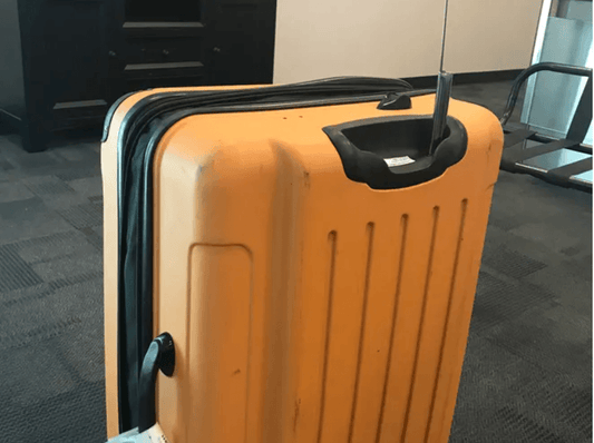 What can you do if your suitcase was damaged during a flight? - Voyage Luggage