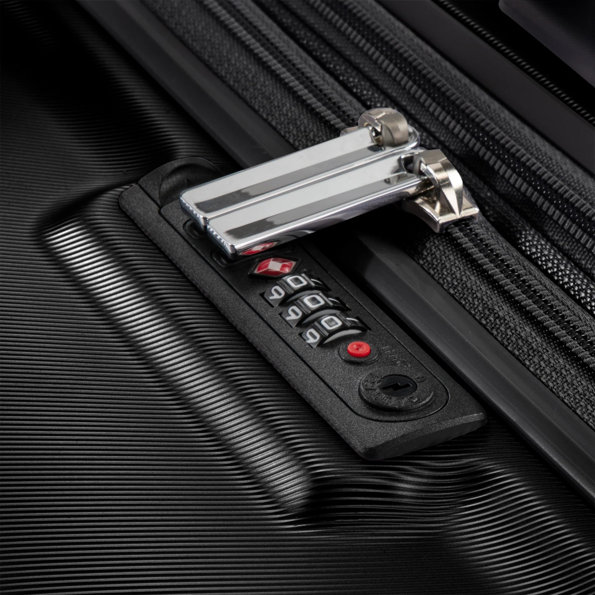 Ricardo Beverly Hills Rodeo Drive 2.0 Hardside Expandable Spinner Carry-On 21"