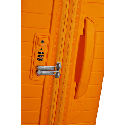 American Tourister FastForward Spinner 55/20 TSA Expandable