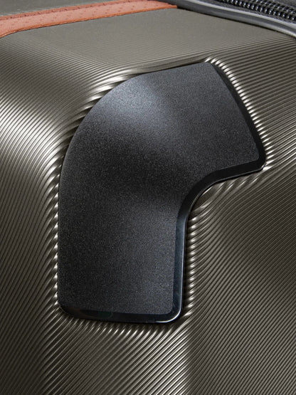 Ricardo Beverly Hills Montecito 2.0 Hardside Spinner Carry-On 21"