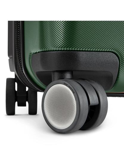 Ricardo Beverly Hills Montecito 2.0 Hardside Spinner Carry-On 21"