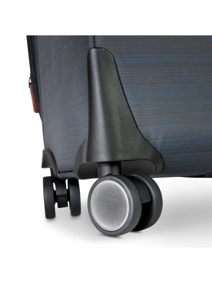 Ricardo Beverly Hills Montecito 2.0 Softside Spinner Medium 26"