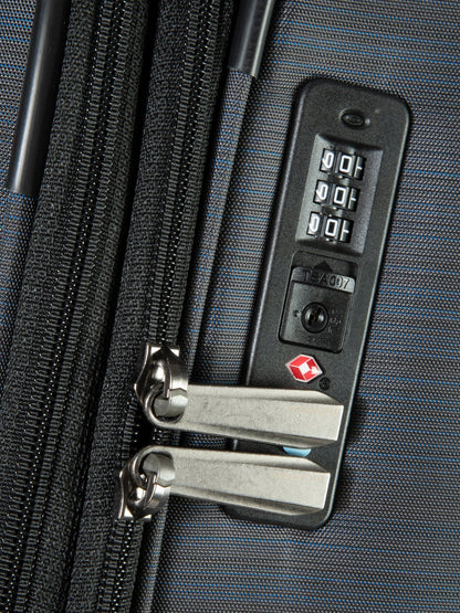 Ricardo Beverly Hills Montecito 2.0 Softside Spinner Large Check-In 30"