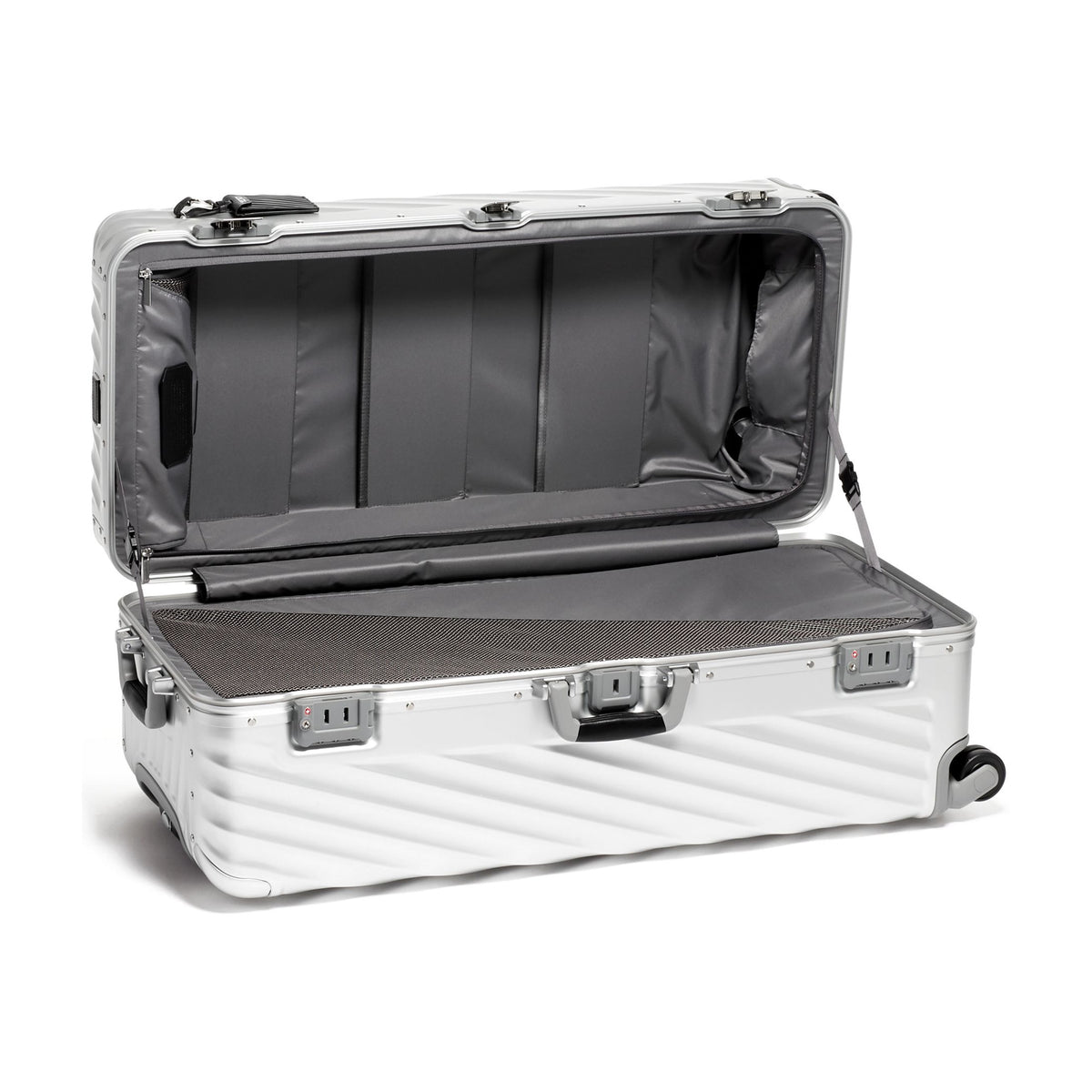 Tumi 19 Degree Aluminum Rolling Trunk