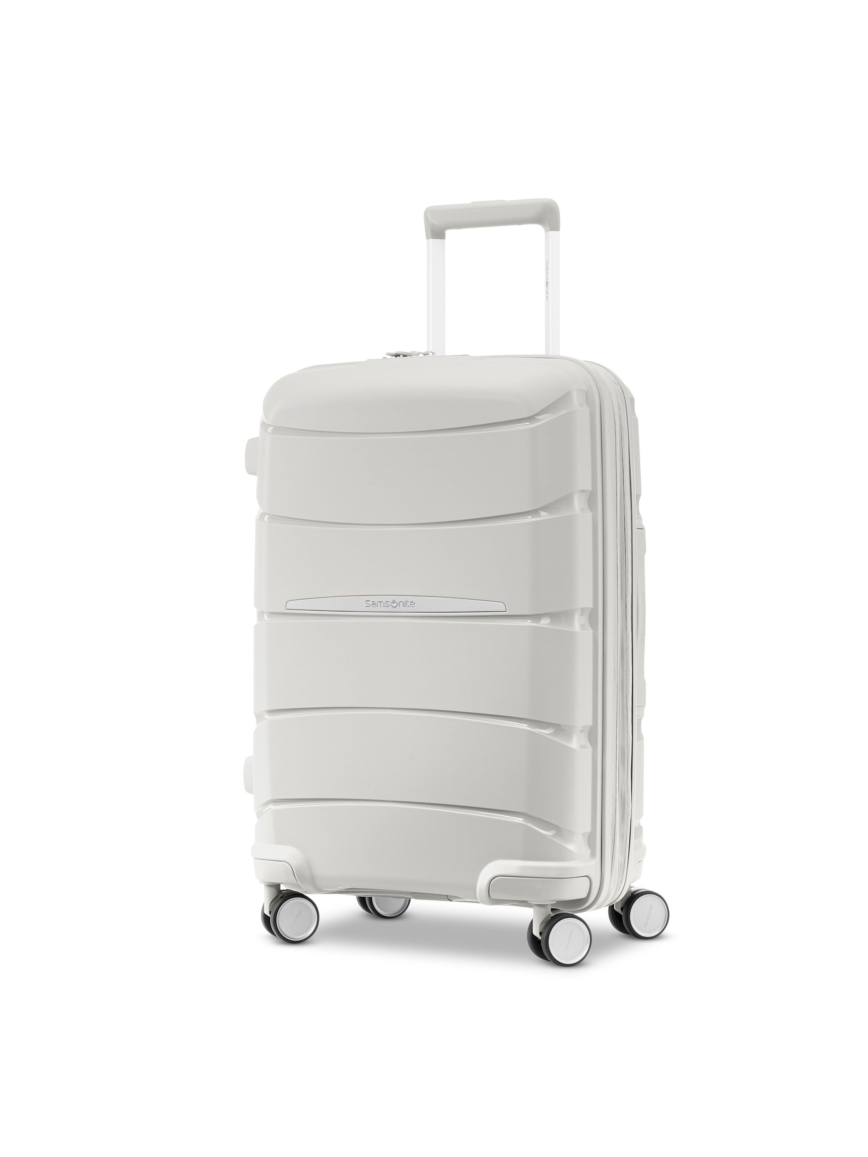 Outline Pro Carry-On Spinner 21"