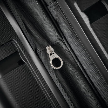 Samsonite Outline Pro Hardside Spinner