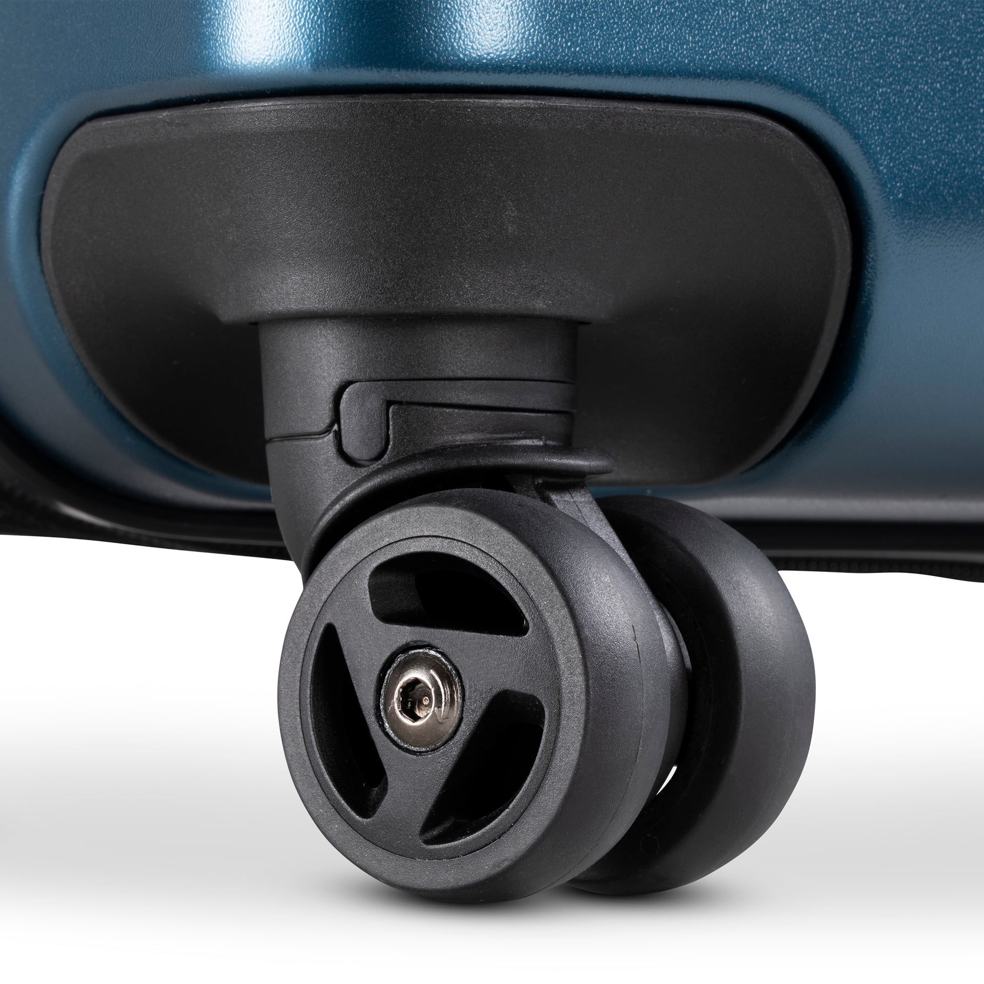 Ricardo Beverly Hills Cambria Hardside Expandable Spinner Large Check-In 29"