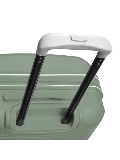 American Tourister Stratum 2.0 Hardside Medium Spinner 24"