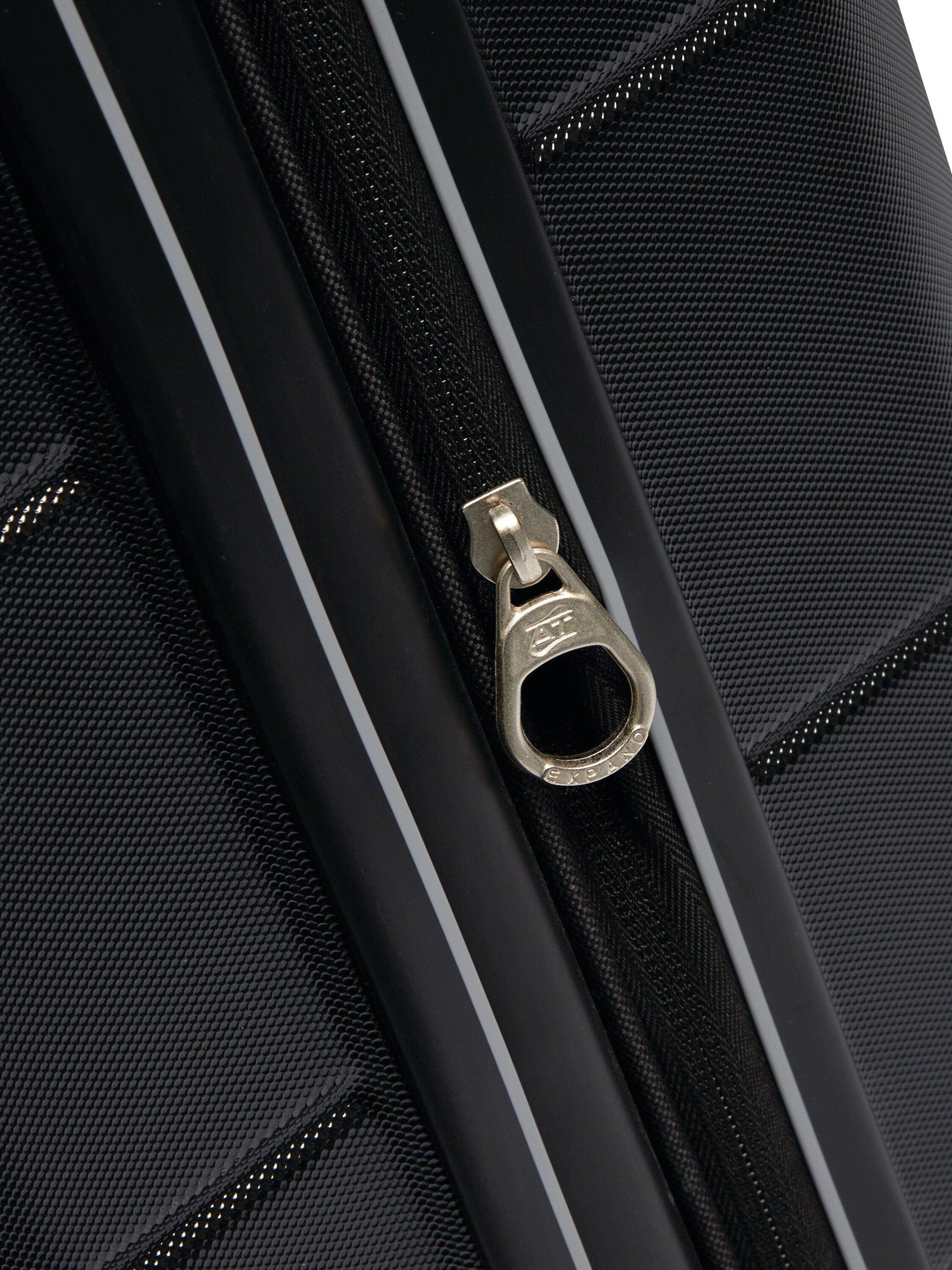 American Tourister Stratum 2.0 Hardside Medium Spinner 24"