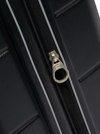 American Tourister Stratum 2.0 Hardside Medium Spinner 24"