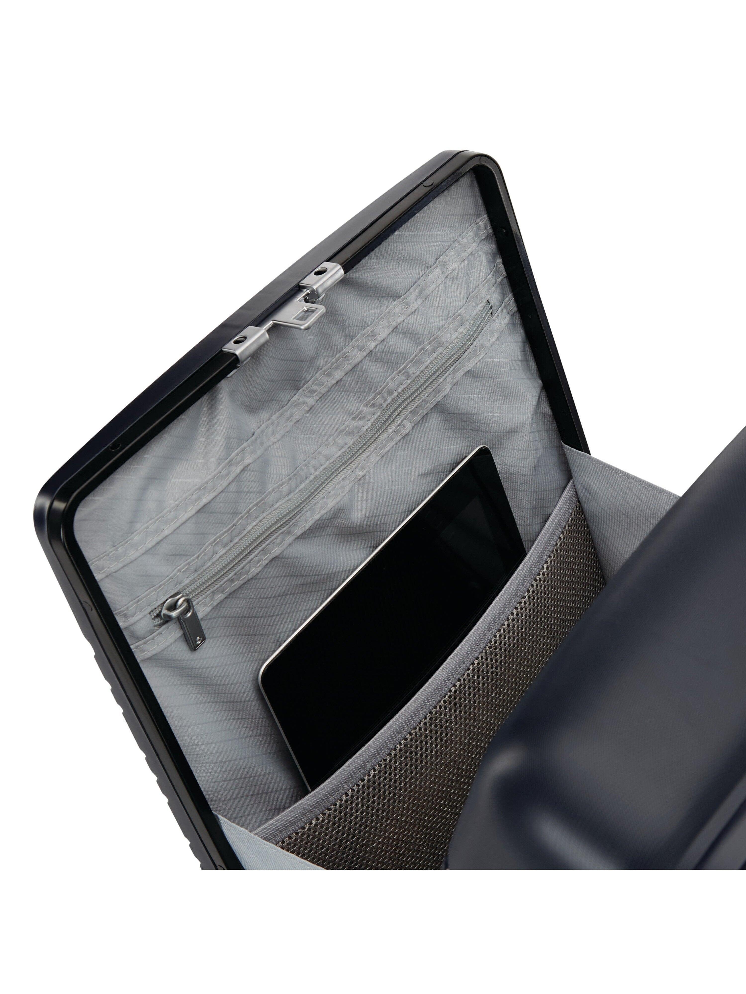 Elevation Plus Global Carry-On Spinner 22"