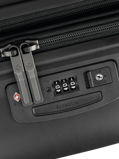 Elevation Plus Global Carry-On Spinner 22"