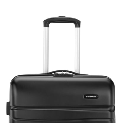 Samsonite Evolve SE Spinner Suitcase