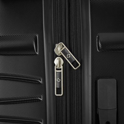 Samsonite Evolve SE Spinner Suitcase
