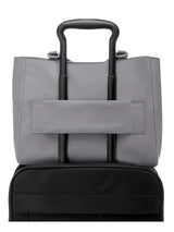 Voyageur Valetta Medium Tote