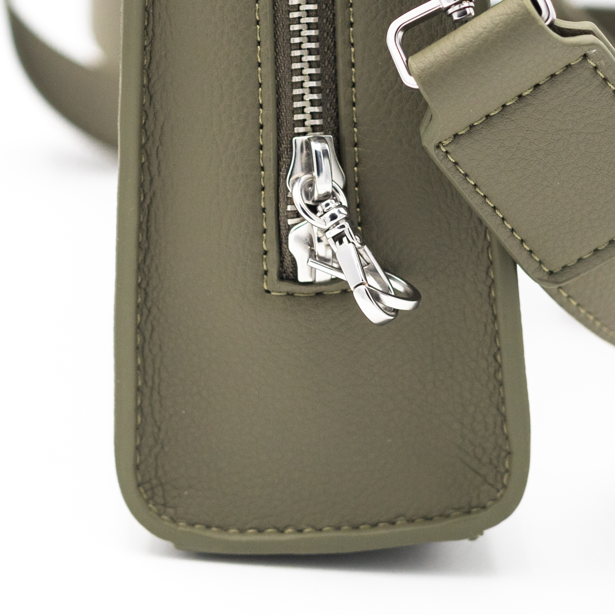 La Trotteuse Crossbody Travel Bag- Anti-theft, Sleek (NEW)