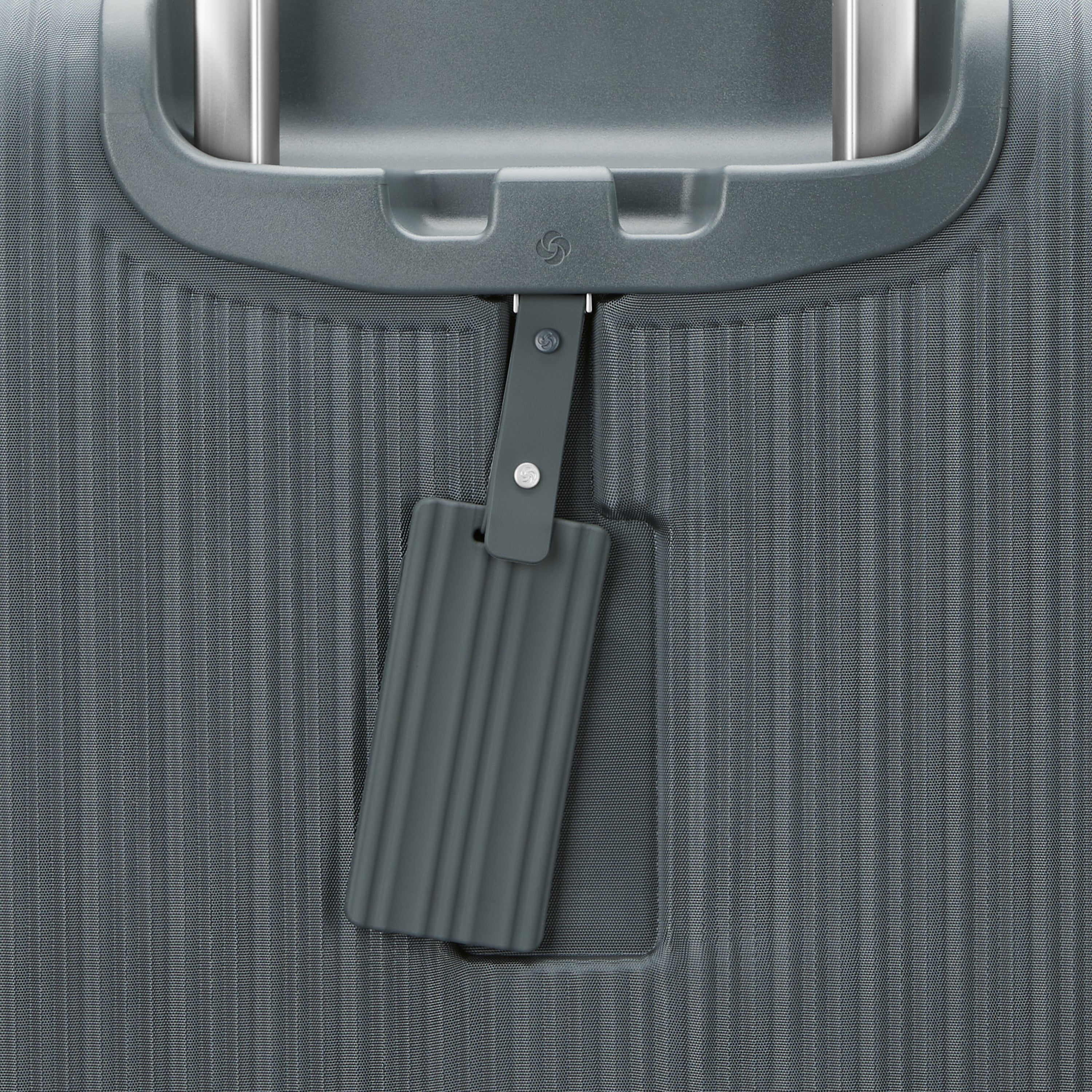 Samsonite Silhouette 18 Softside Spinner