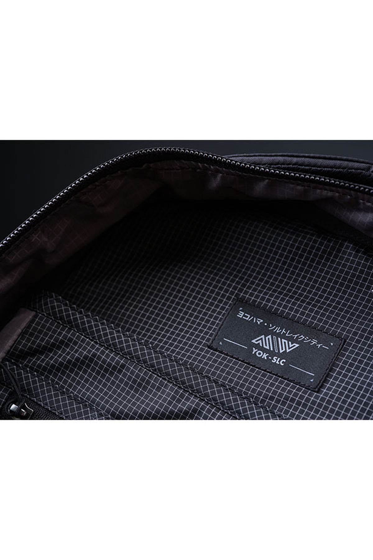 Gregory Outset 22L Moonlight Navy DETAIL interior