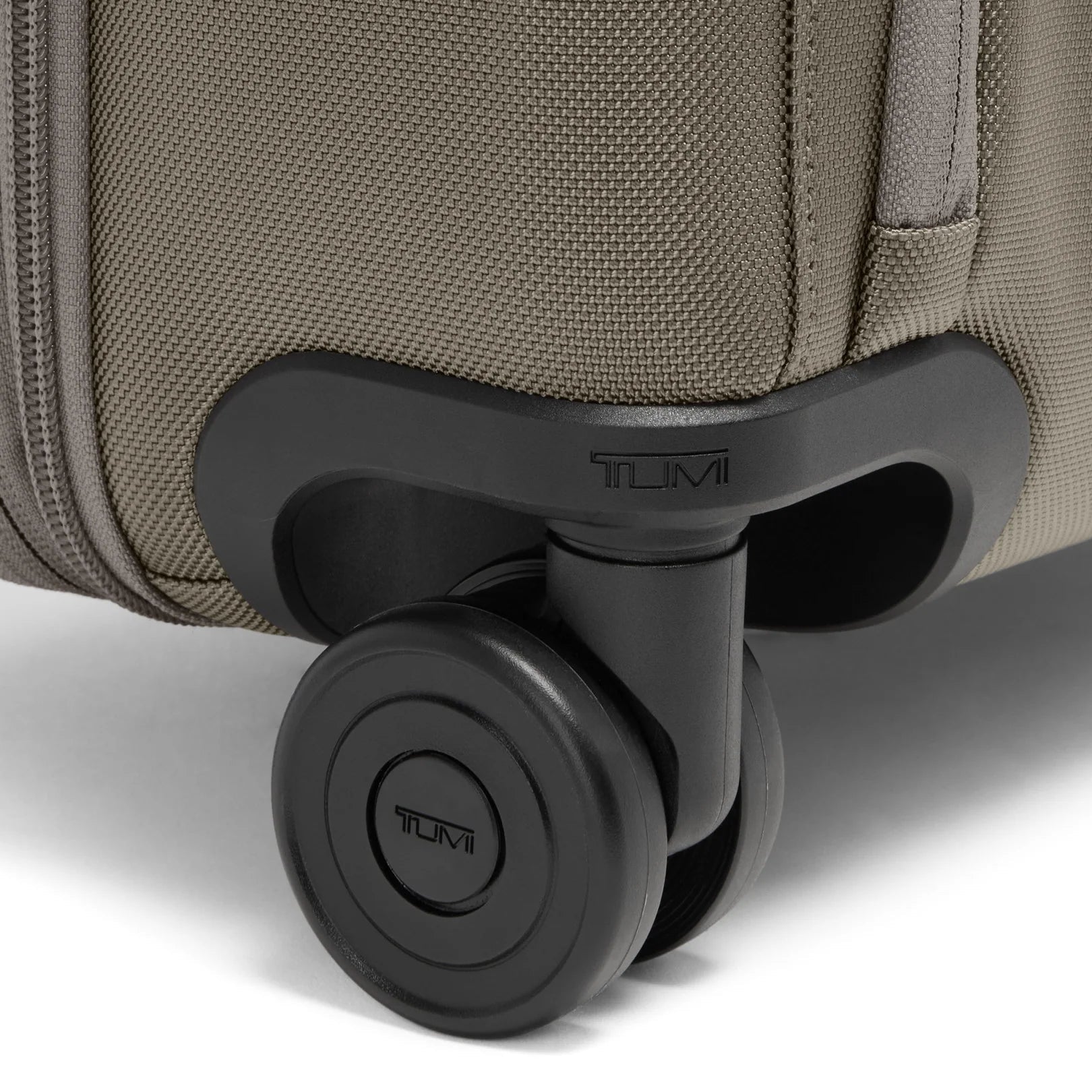 Tumi Alpha X-Large Dual Access Expandable Checked