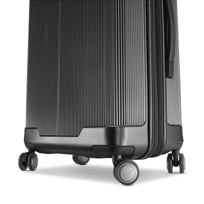 Samsonite Silhouette 17 Hardside Medium Expandable Spinner