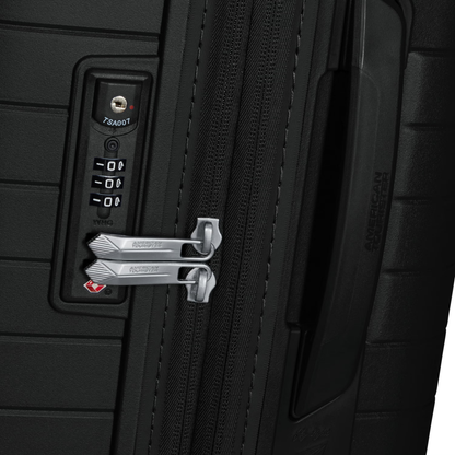 American Tourister FastForward Spinner 55/20 TSA Expandable
