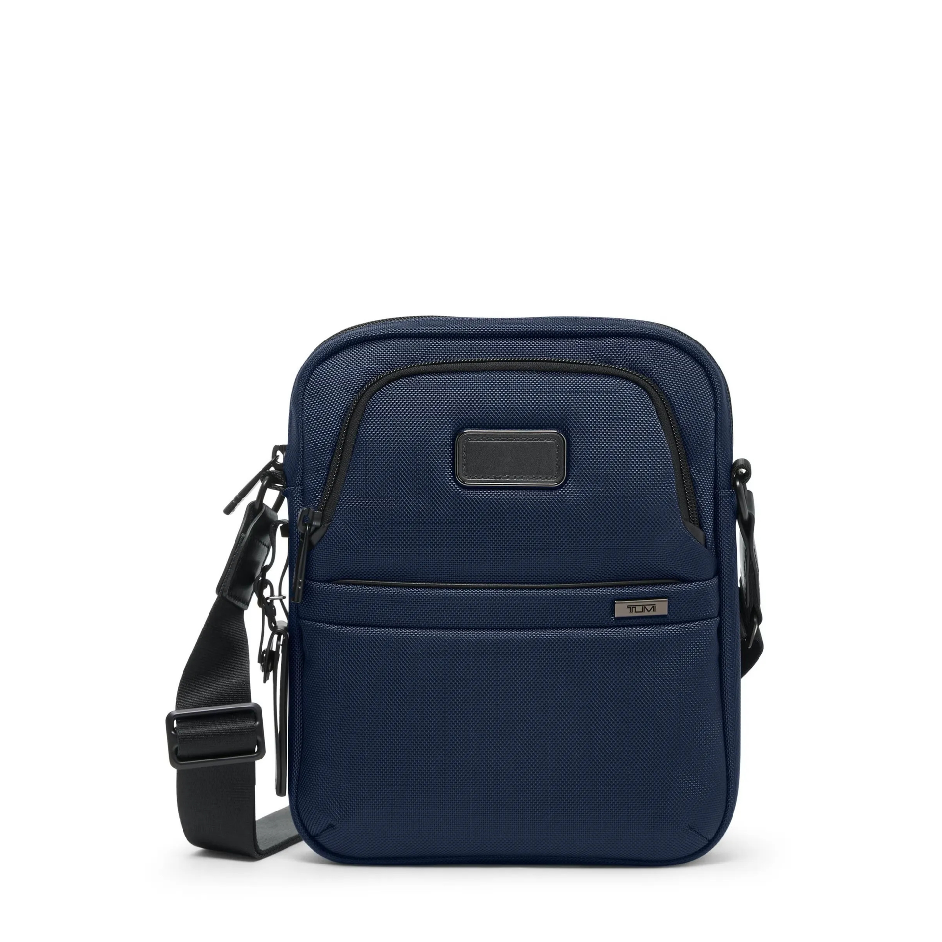 TUMI ボディバッグ Tumi Alpha Medium Crossbody | Voyage Luggage