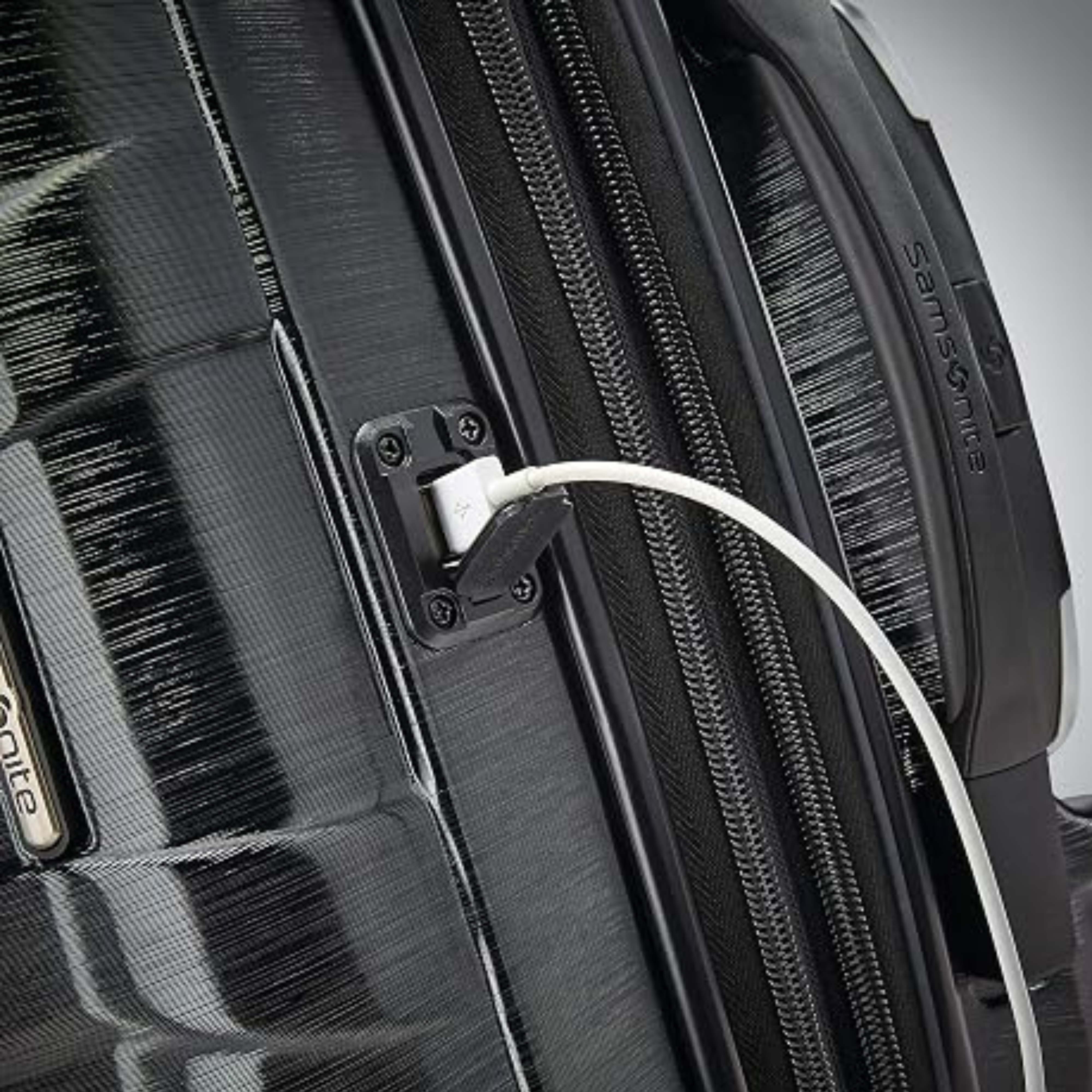Samsonite Centric 2 Hardside Expandable Luggage 2-Piece Set (20/24) 13303
