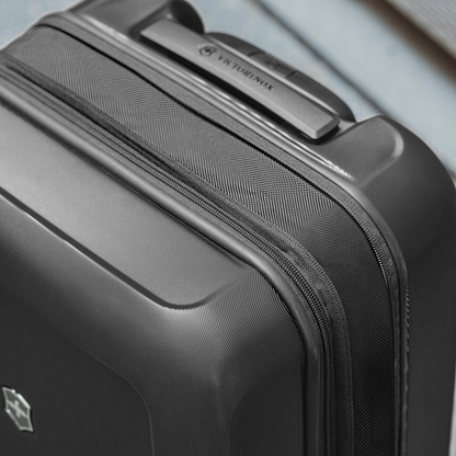 Victorinox Connex Hardside Spinner