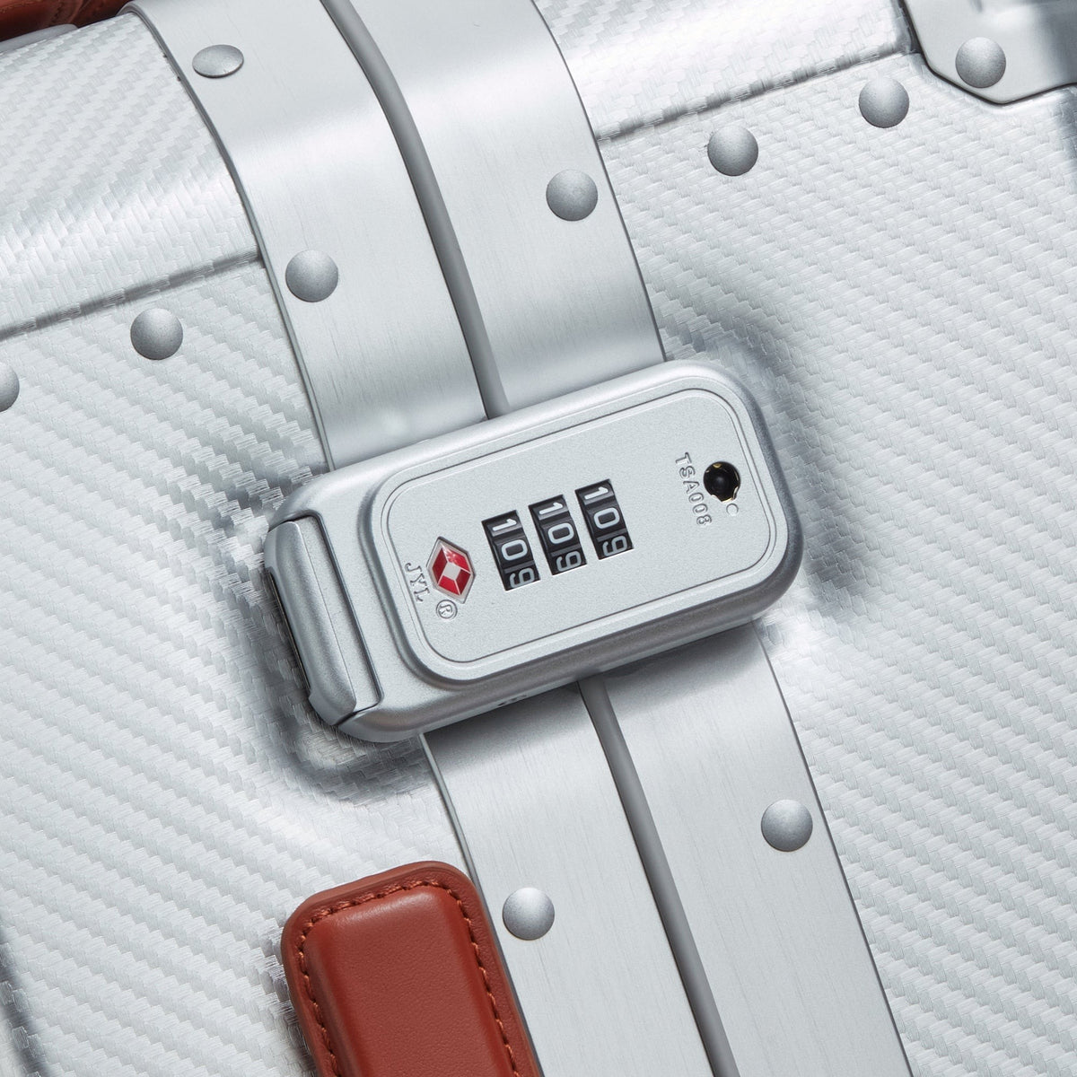 Delsey Alu'r Spinner - Silver detail