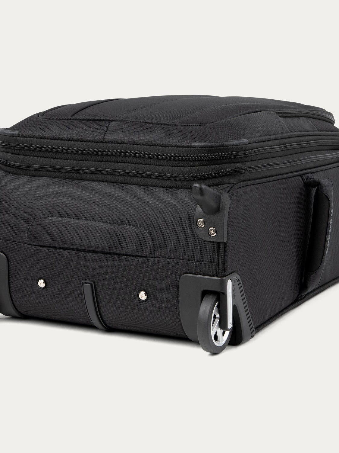 Maxlite 5 Carry-On Expandable Rollaboard