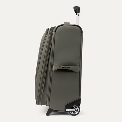 Travelpro Maxlite 5 Carry-On Expandable Rollaboard