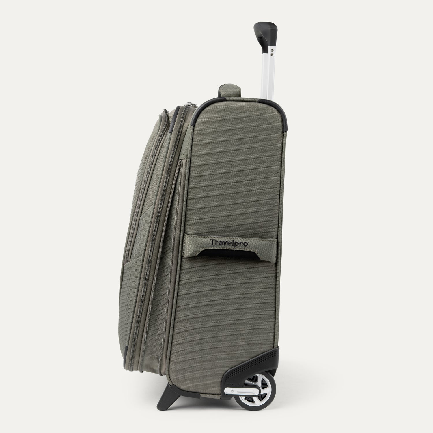 Travelpro Maxlite 5 International Carry-On Expandable Rollaboard