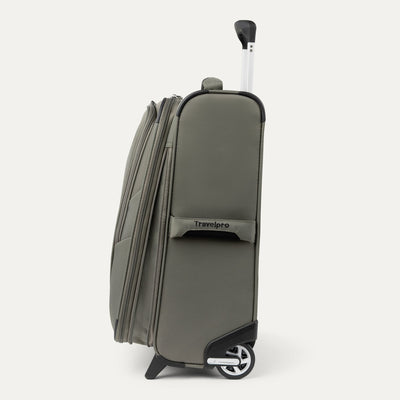 Travelpro Maxlite 5 International Carry-On Expandable Rollaboard