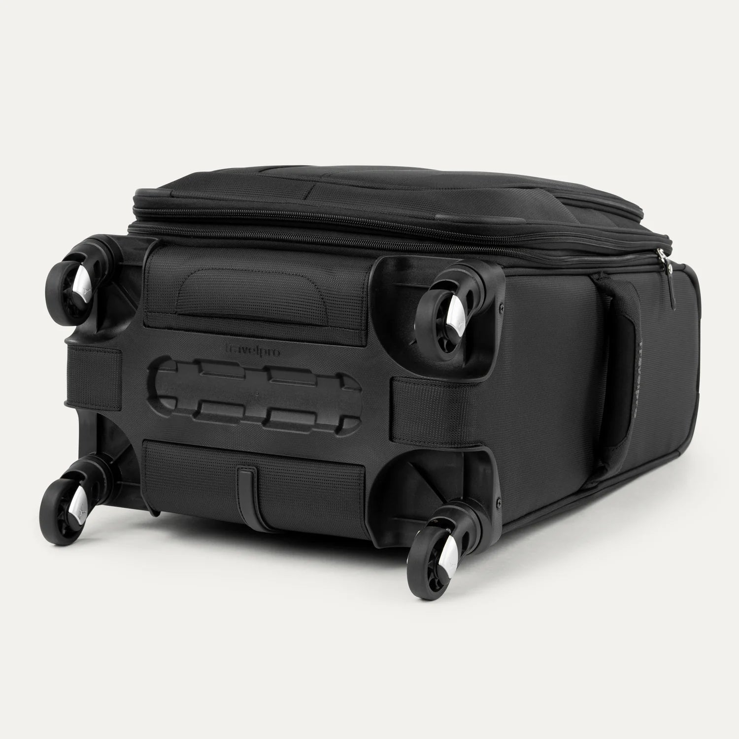 Travelpro Maxlite 5 Expandable Softside Spinner