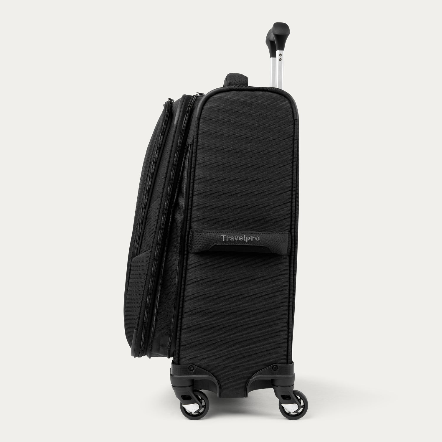 Travelpro Maxlite 5 Expandable Softside Spinner